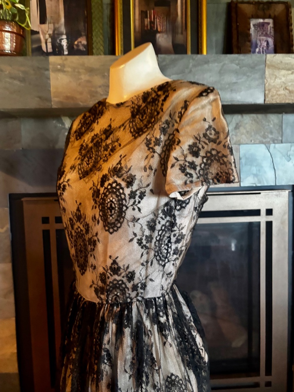 50s Bill Blass Black Cameo Tulle Lace Cocktail Dress S-M no label - Picture 4 of 10